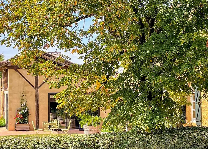 Lovely In D'armagnac 公寓